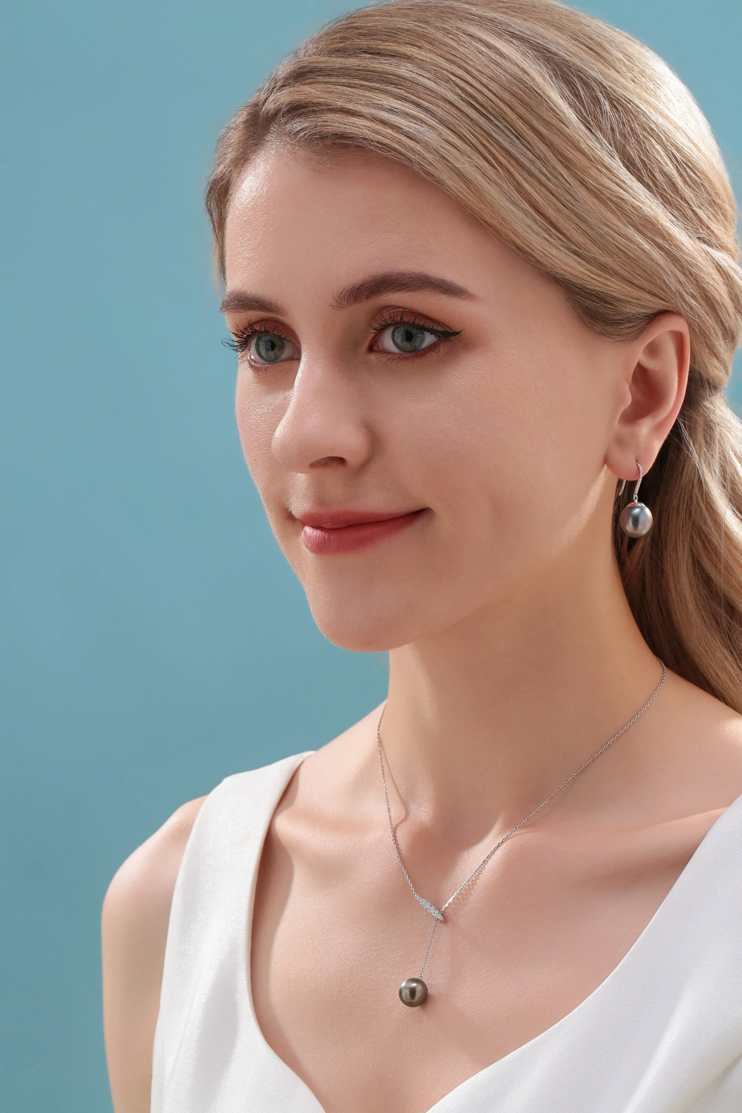 11-12mm Tahitian Pearl Y-Knot Necklace