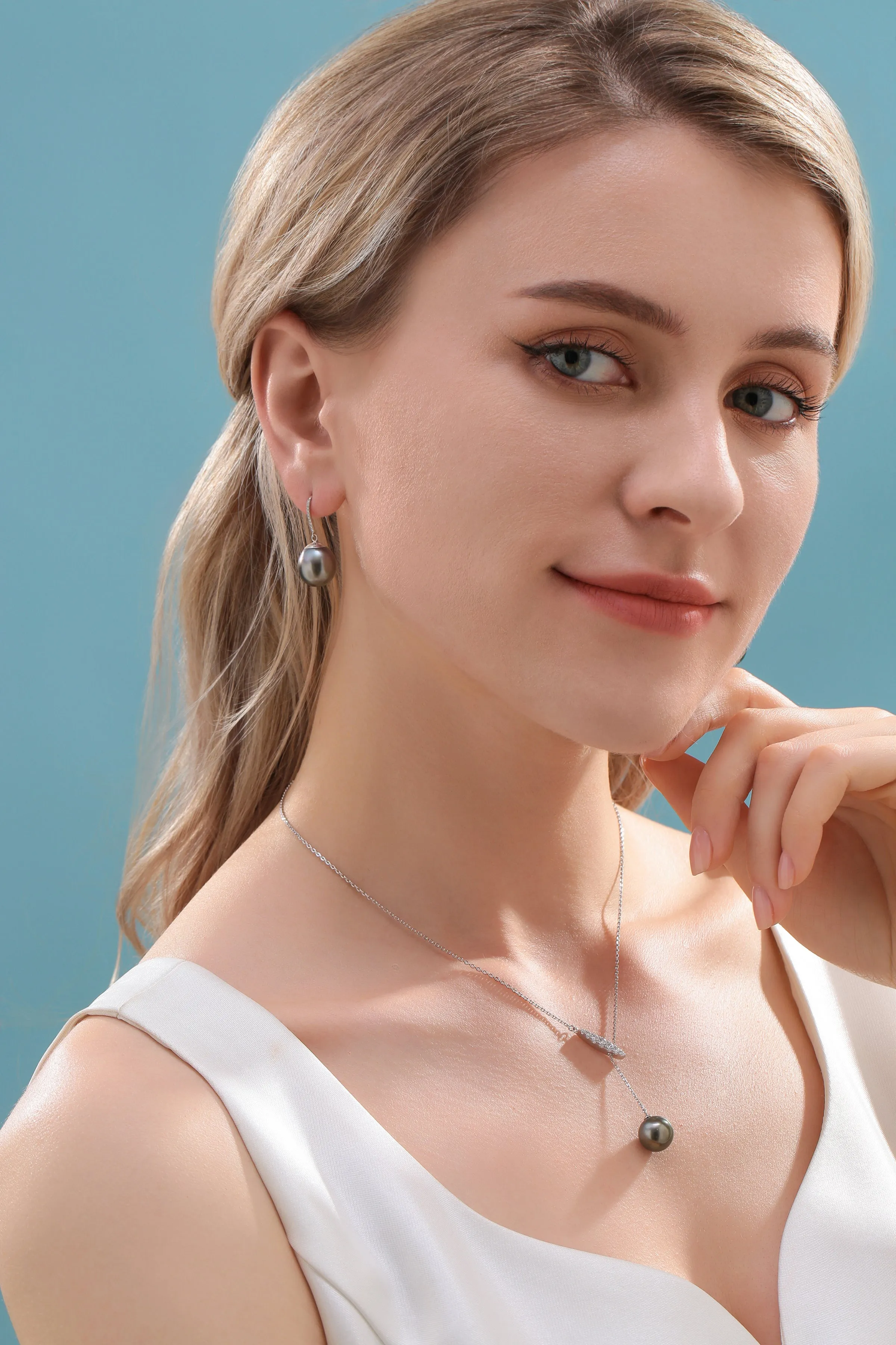 11-12mm Tahitian Pearl Y-Knot Necklace