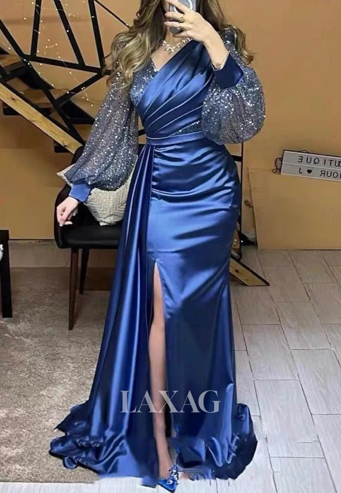 V-Neck Long Sleeves Pleated Satin Evening Gowns Sequined Beaded Sweep Train Mermaid Prom Dress